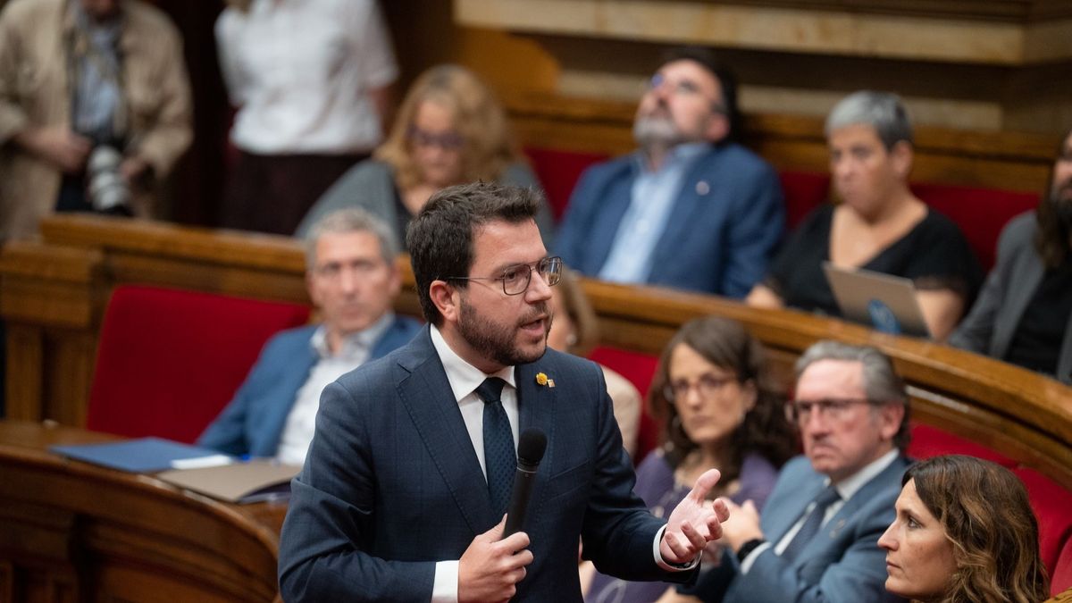 Pere Aragonés en el Parlament