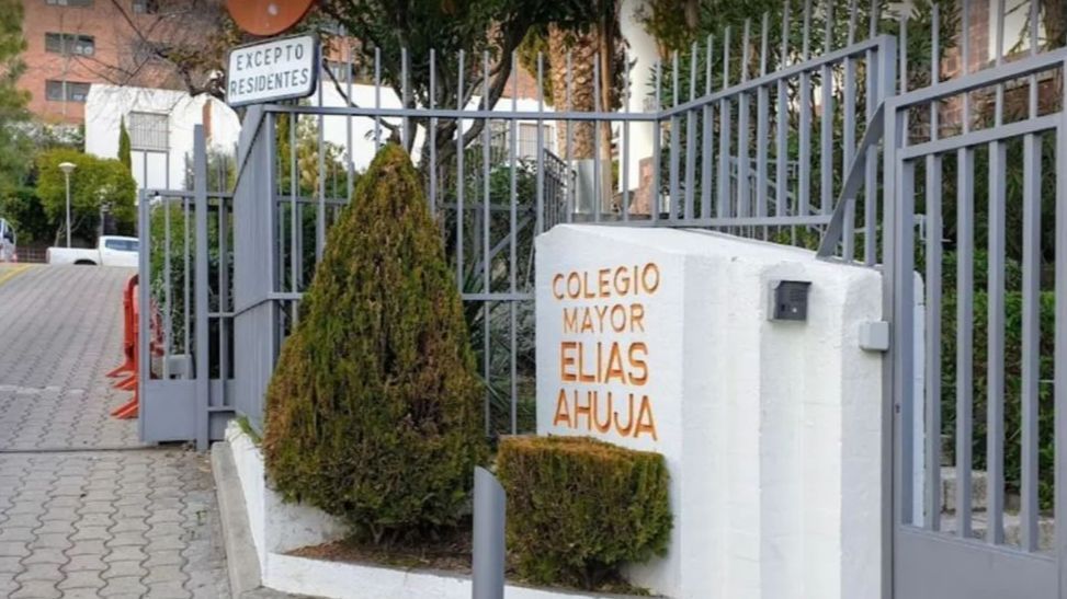 El líder de los cánticos machistas del Colegio Mayor Elías Ahuja de Madrid ha sido readmitido
