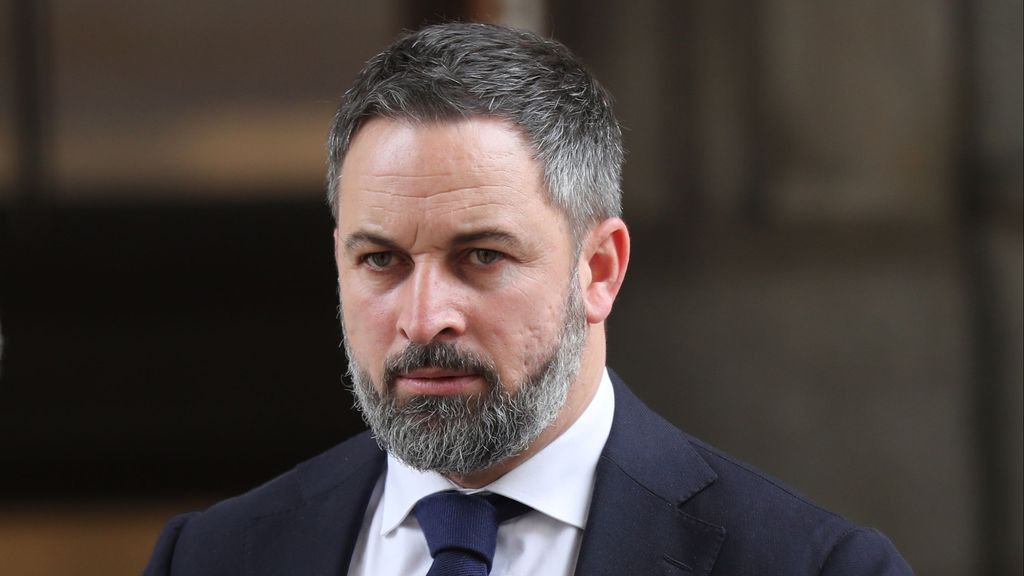 El líder de Vox, Santiago Abascal, ha criticado el debate de los cánticos de los residentes del Colegio Mayor Elías Ahuja