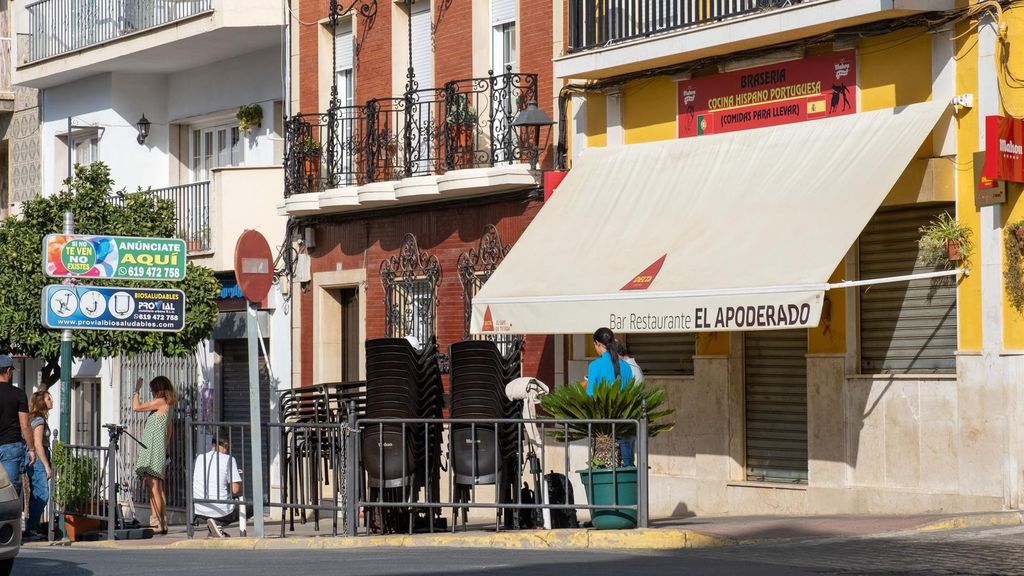 Ingresa en psiquiatría el conductor que este domingo atropelló mortalmente al cliente de un bar en Gibraleón, Huelva
