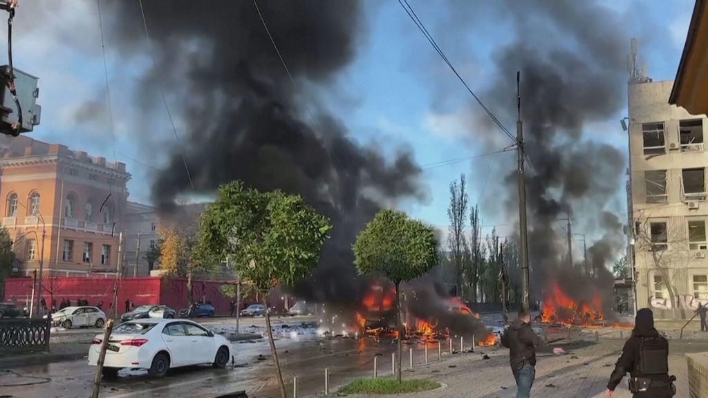 Varias bombas caen de nuevo sobre Kiev, la capital de Ucrania
