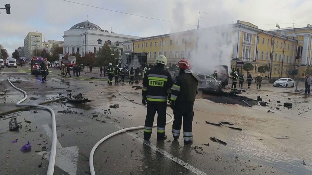 Pánico en Kiev: Rusia responde con bombardeos a la explosión del puente de Crimea