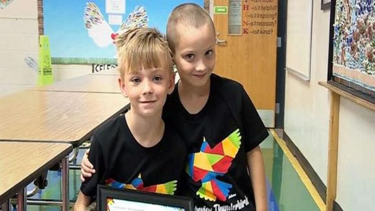 Un niño de ocho años salva a un compañero de clase que se estaba asfixiando con un nugget