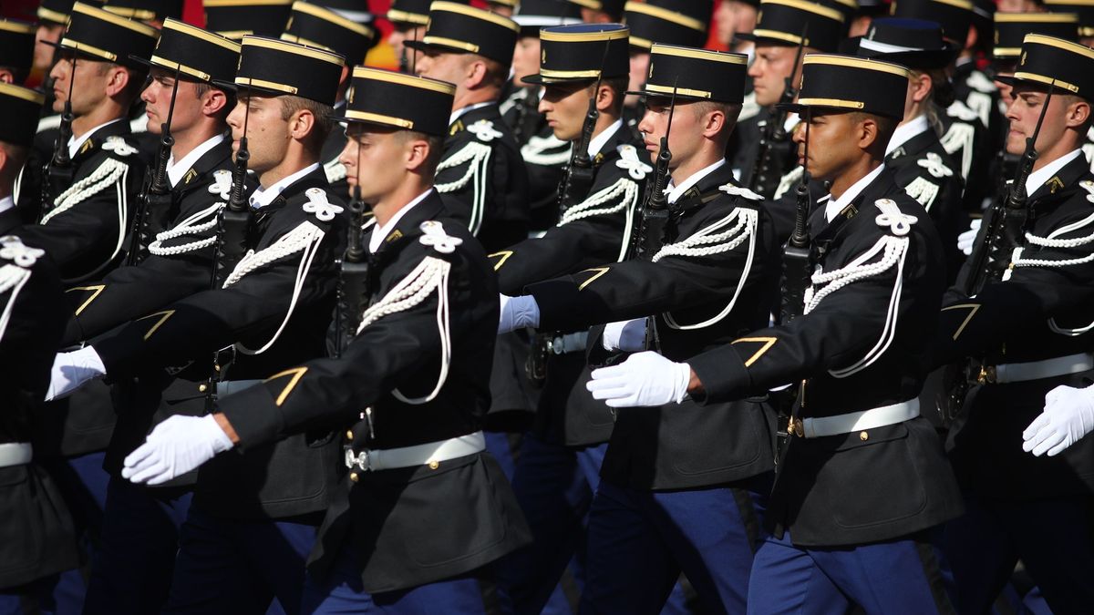 desfile militar dia hispanidad