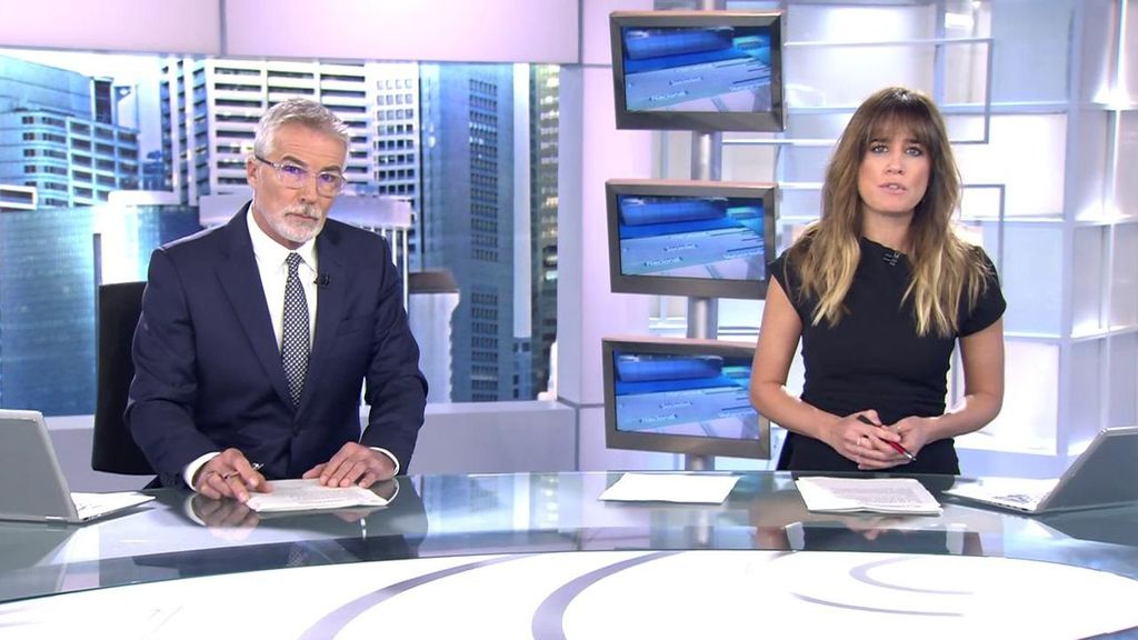 Con David Cantero e Isabel Jiménez Informativos Telecinco 2022 Mediodía 11/10/2022