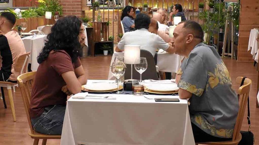 Xacobo encuentra a su propio Can Yaman y descubre el sabor del nabo en ‘First Dates’: “Nunca lo he comido”