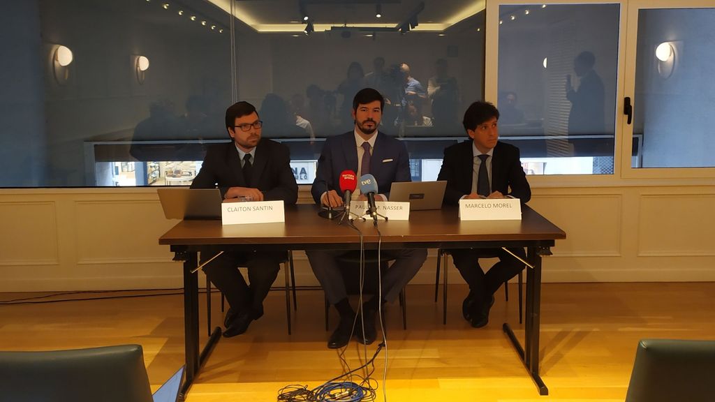 Director de Dis y Claiton Santin Abogados