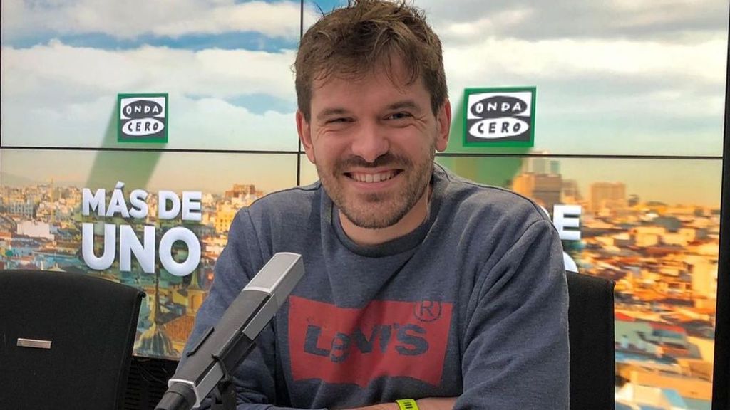 El bombero que te ayuda a aprobar las oposiciones con un método tipo Netflix