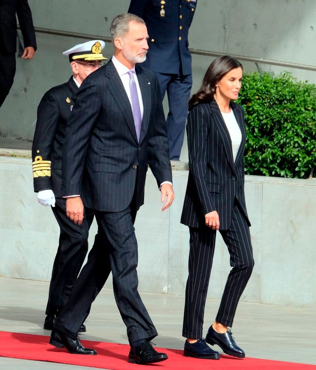 Reina Letizia: los zapatos sin tacón que usa para aliviar su