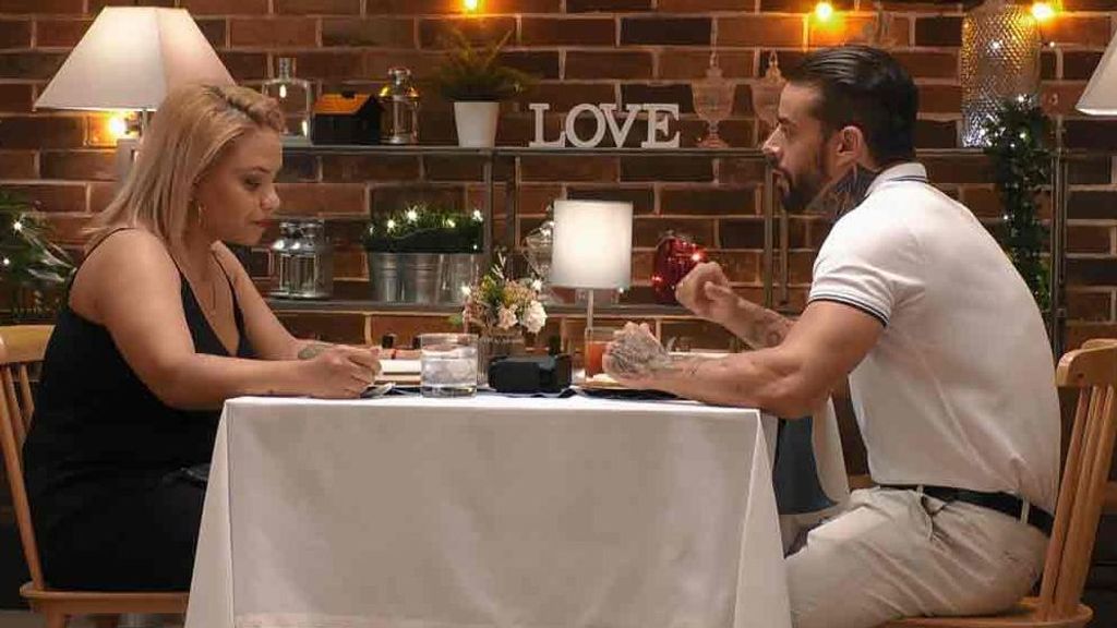 Eisbel e Iván durante su cita en 'First Dates'