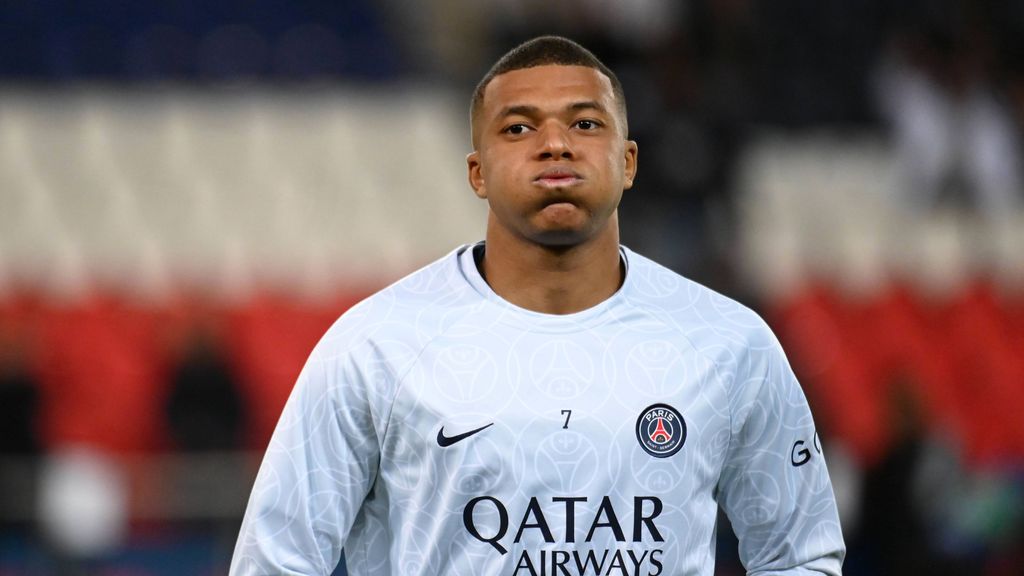 Mbappé niega querer marcharse del Paris Saint Germain: "Nunca pedí salir en enero. Es completamente falso"