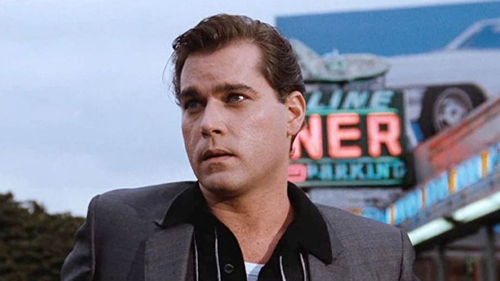 Ray Liotta como Henry Hill.