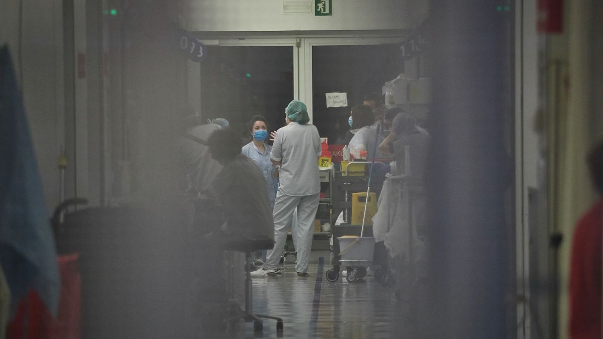 EL COMPLEJO HOSPITALARIO DE NAVARRA CONTINÚA TRABAJANDO A DESTAJO CONTRA EL CORONAVIRUS EL COMPLEJO HOSPITALARIO DE NAVARRA CONTINÚA TRABAJANDO A DESTAJO CONTRA EL CORONAVIRUS