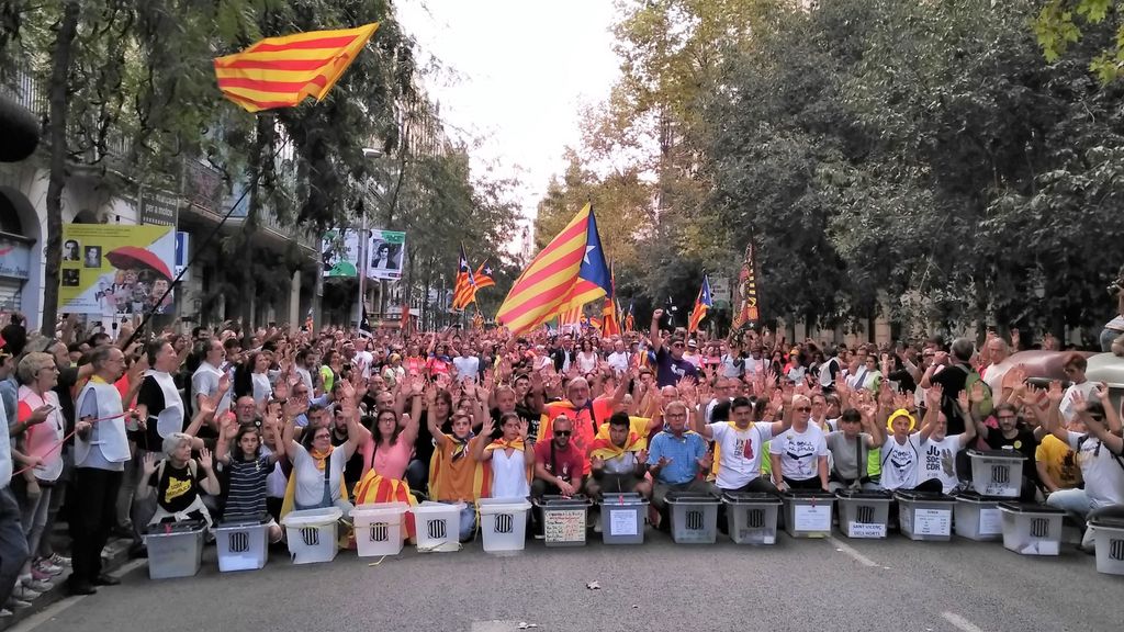 EuropaPress 1731473 parte manifestantes 1 o barcelona piden dimision buch