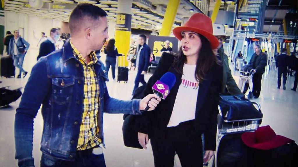 Sergi Ferré recibe a Patricia Donoso en el aeropuerto