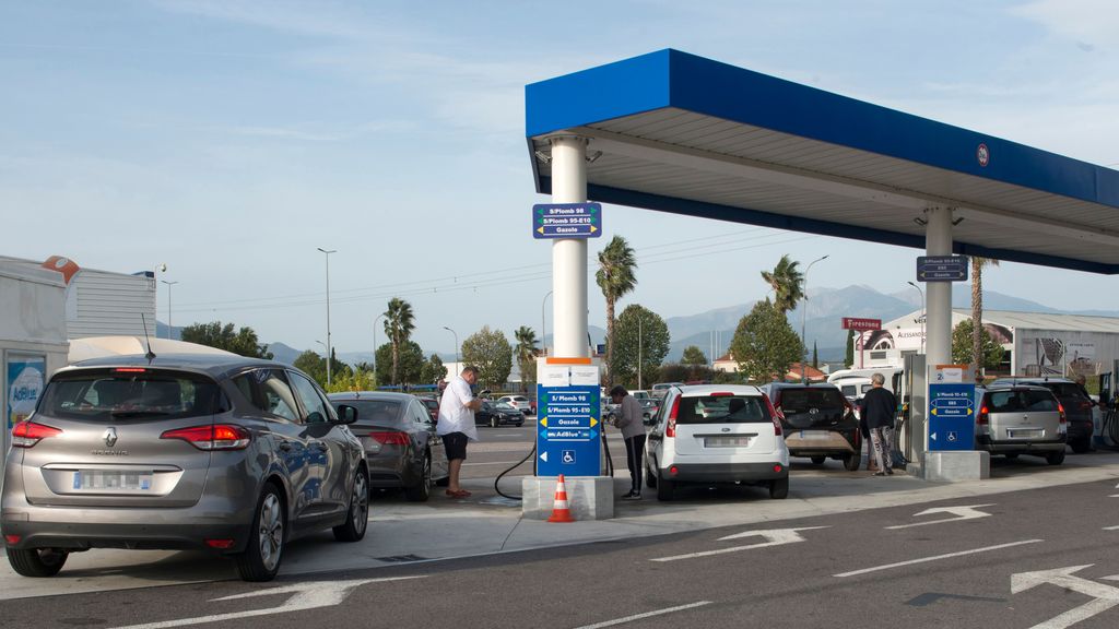 Una de cada tres gasolineras ya no tiene combustible en Francia
