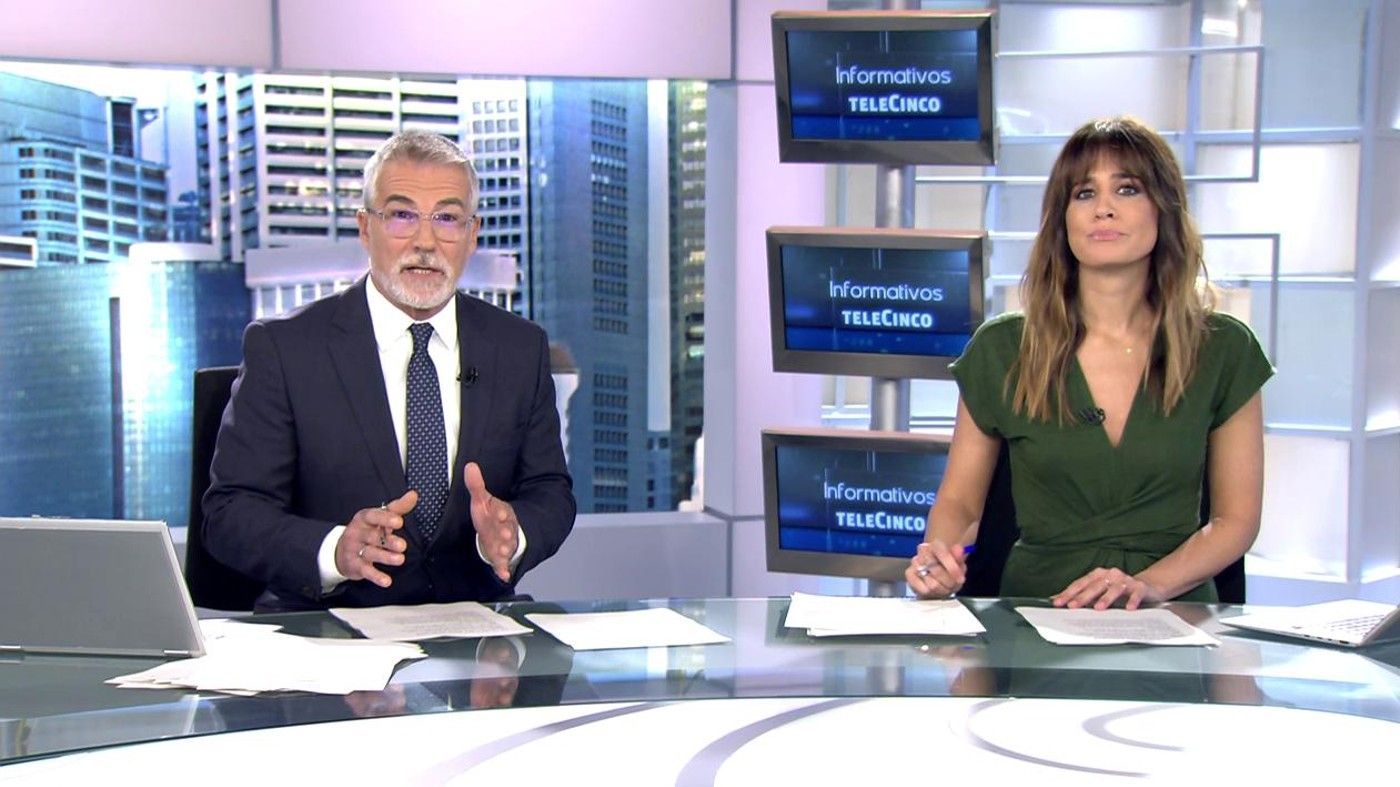 Con David Cantero e Isabel Jiménez Informativos Telecinco 2022 Mediodía 19/10/2022