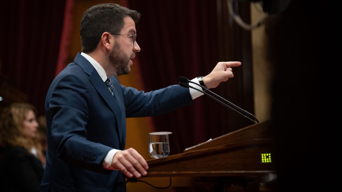 El presidente de la Generalitat, Pere Aragonès, en el pleno del Parlament. El presidente de la Generalitat, Pere Aragonès, en el pleno del Parlament.