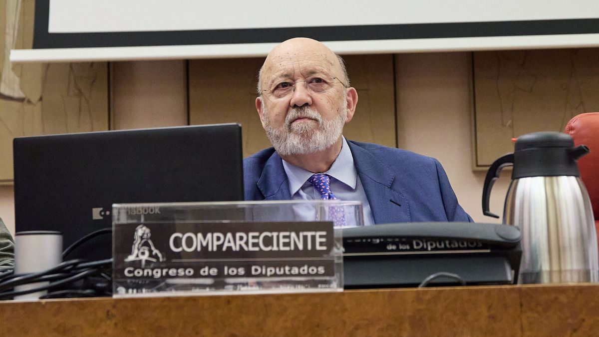 El presidente del CIS, José Félix Tezanos, durante su comparecencia en el Congreso