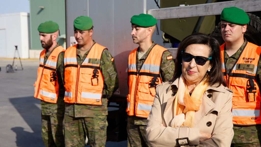 EuropaPress 4728845 ministra defensa margarita robles visita grupo apoyo proyeccion gapro ronda