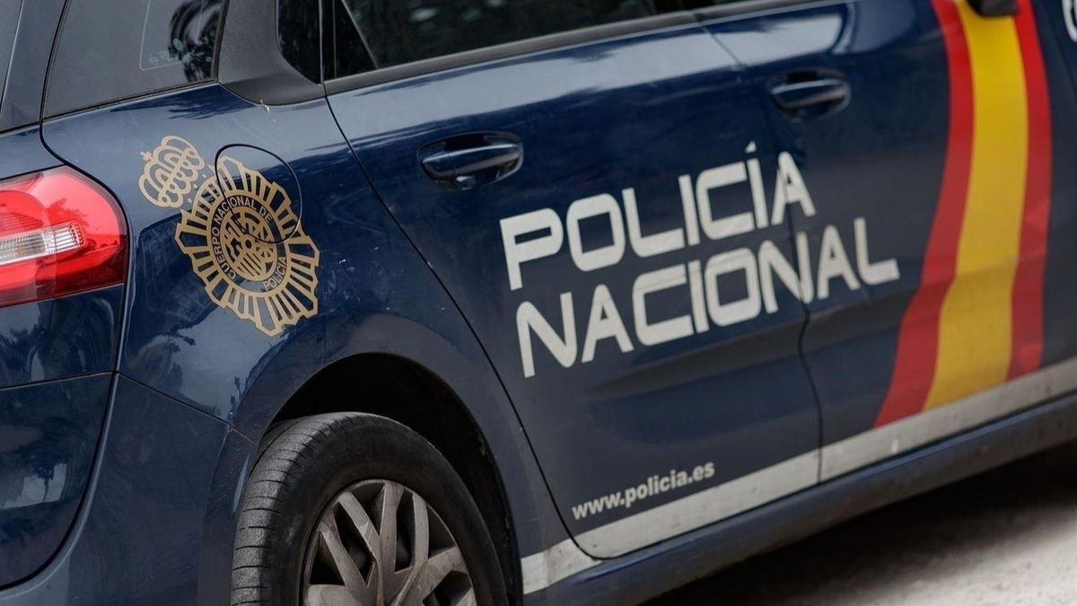 Vehículo de la Policía Nacional Vehículo de la Policía Nacional