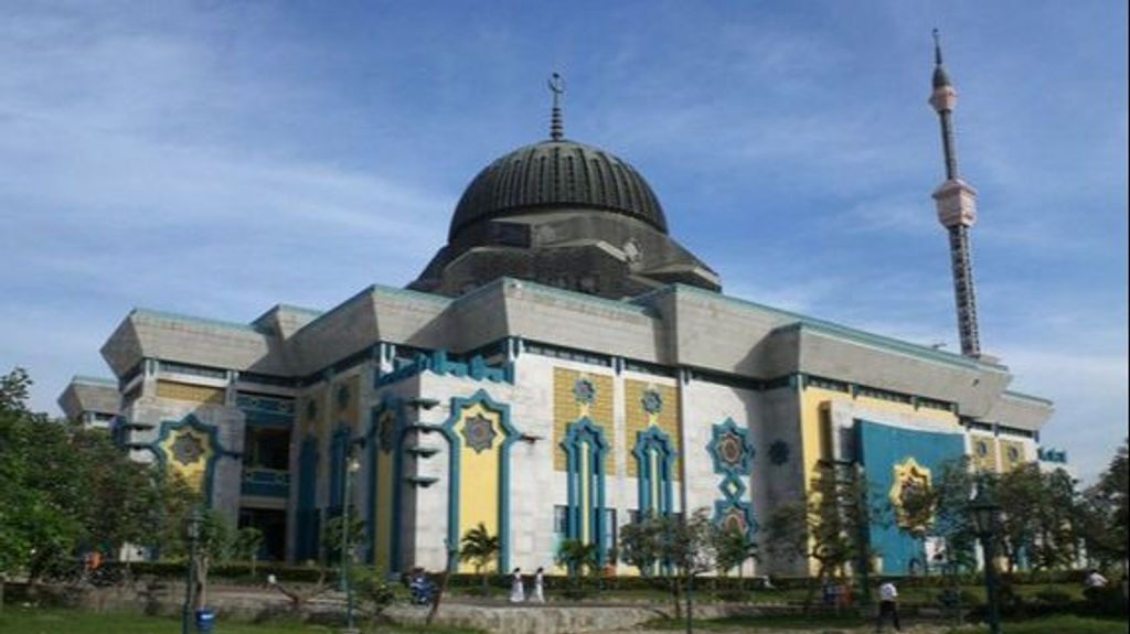 Gran Mezquita del Centro Islámico en Koja