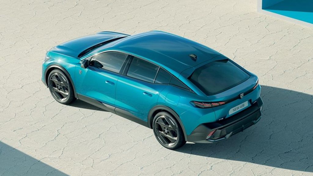 AQUÍ SE APRECIAN LAS LLAMADAS OREJAS DE GATO AL FINAL DEL TECHO FOTO PEUGEOT