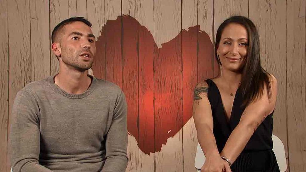 María y Fran durante su cita en 'First Dates'