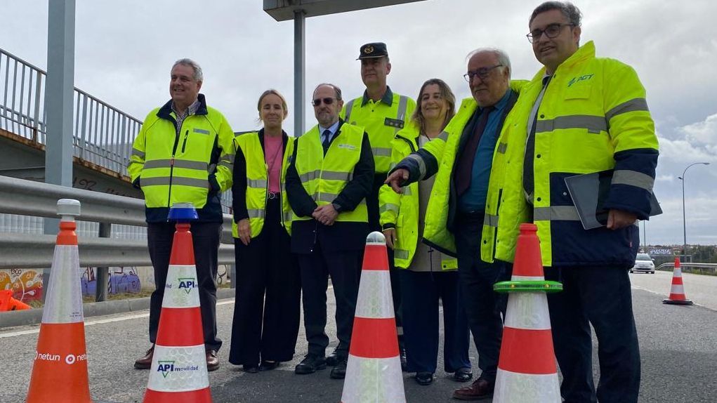 Cómo son los conos inteligentes de la DGT para controlar el tráfico