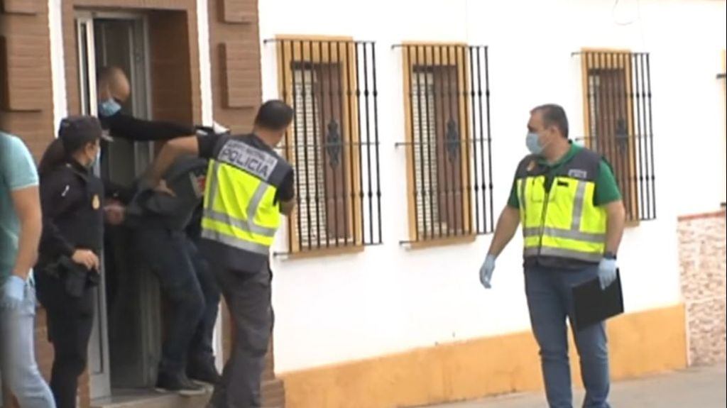 Comienza el juicio por el crimen de Halloween en Huelva: se pasea con la cabeza de su víctima por la calle