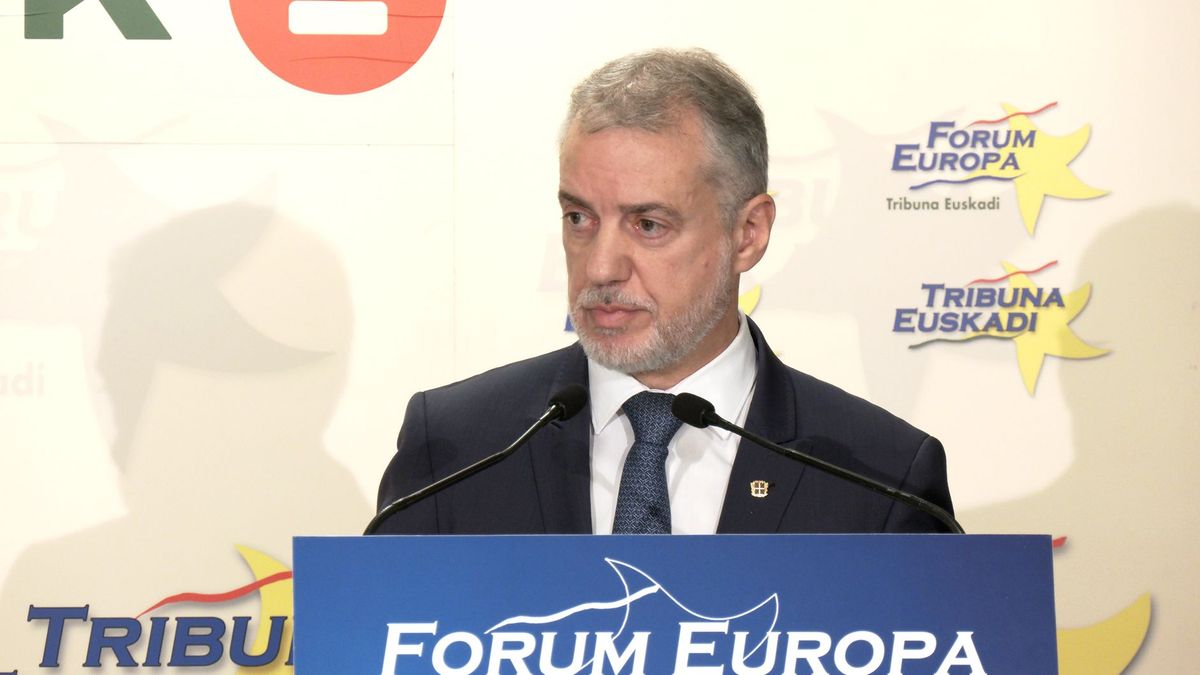 El lehendakari durante su intervención en el Forum Economía El lehendakari durante su intervención en el Forum Economía