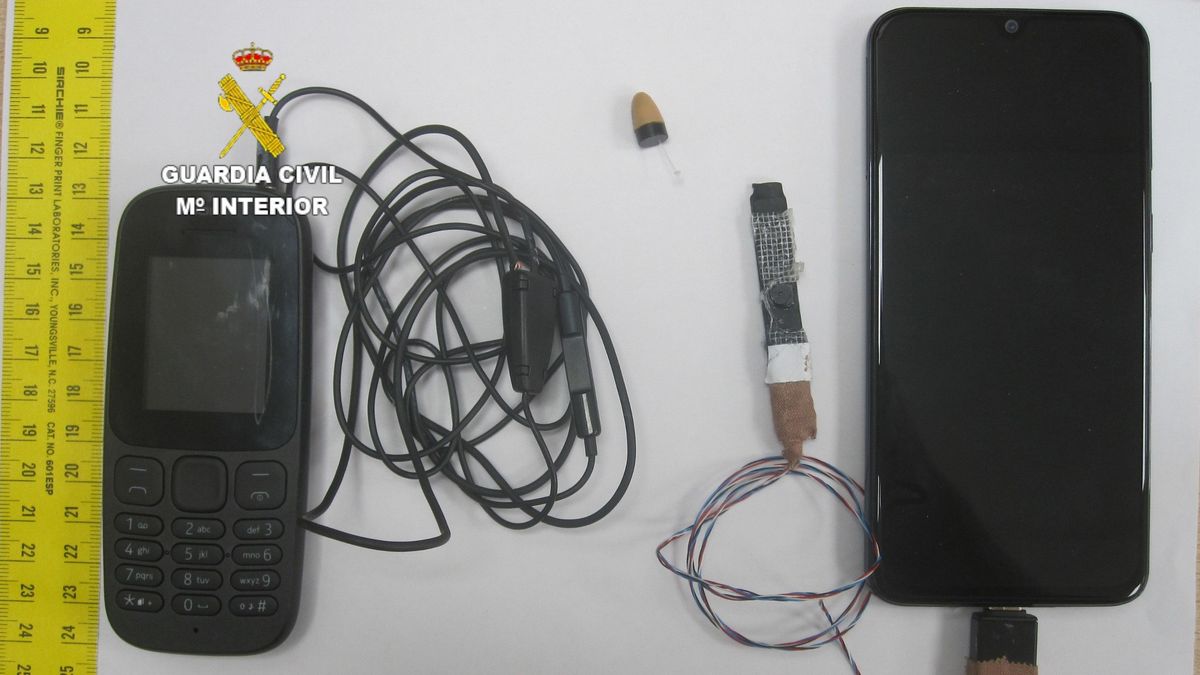 Dispositivos móviles y auriculares intervenidos Dispositivos móviles y auriculares intervenidos