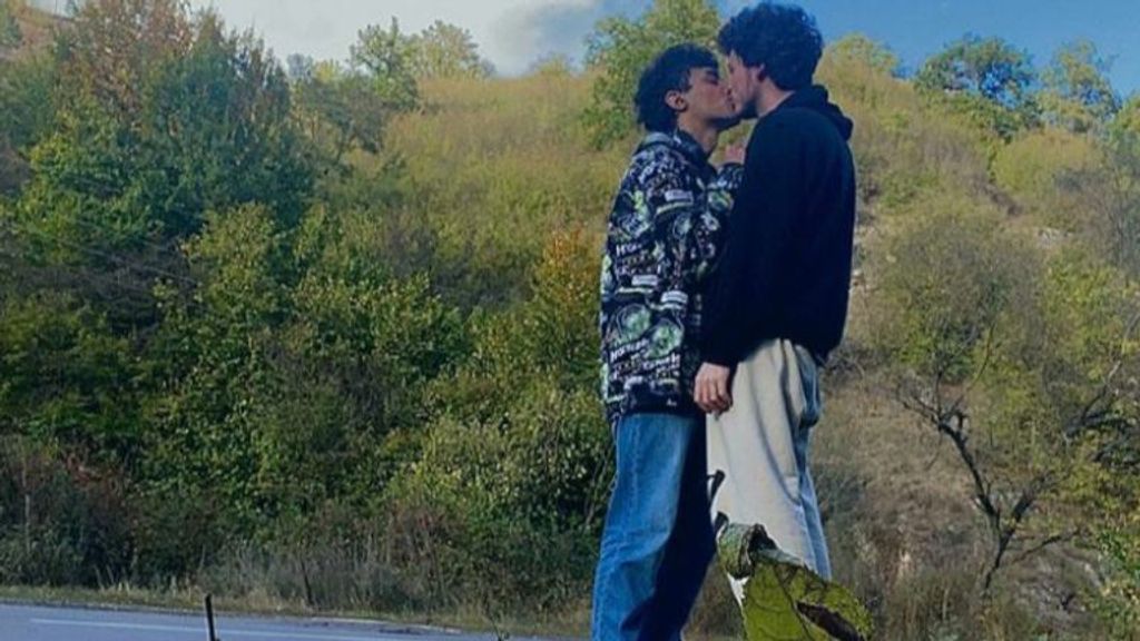 La pareja armenia formada por los jóvenes Arsen y Tigran habría publicado su último beso antes de quitarse la vida