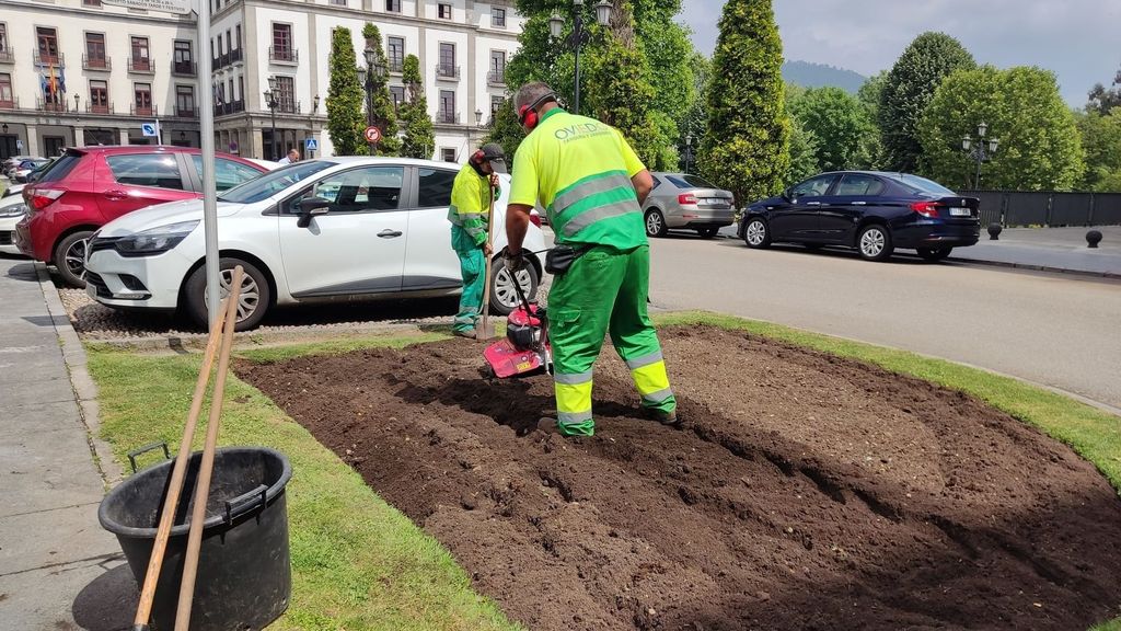 EuropaPress 4532445 operario trabajador paro epa jardinero