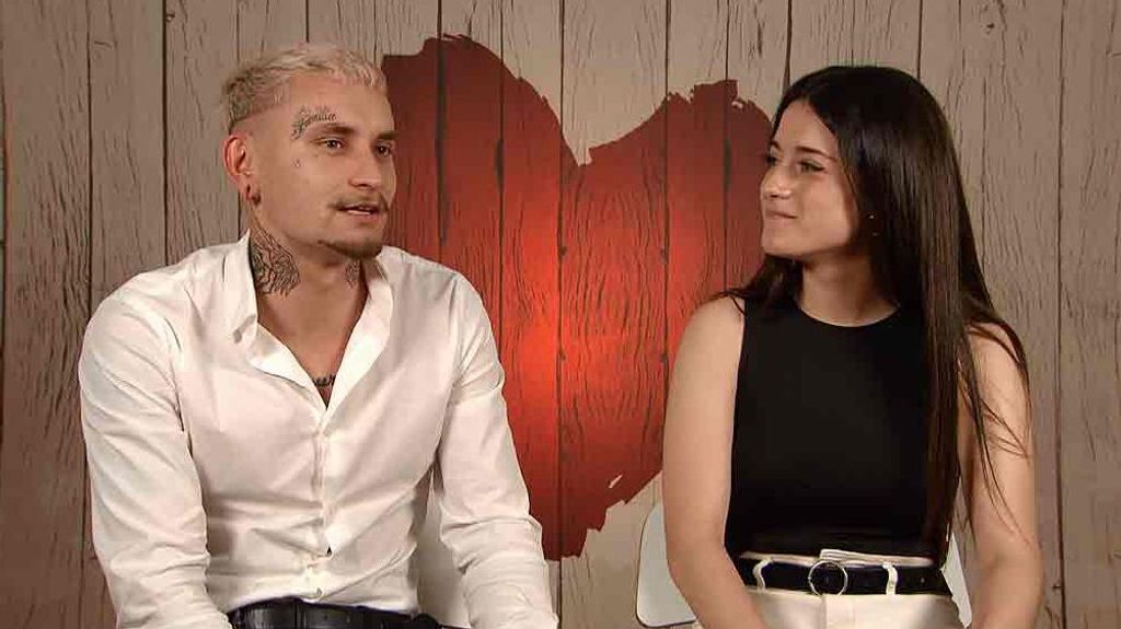 Max y Paula durante su cita en 'First Dates'