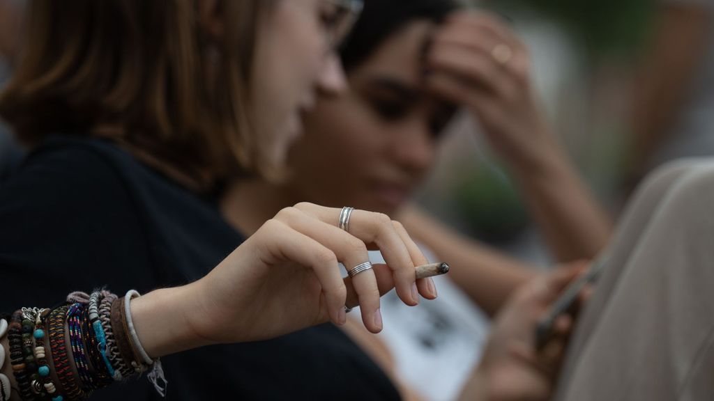 Preocupación por el número de adolescentes fumadoras