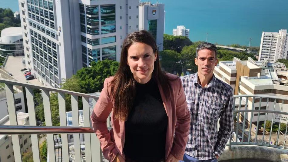 Candela y David en Hong Kong