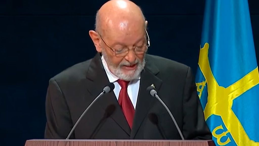 Eduardo Matos da su discurso en los Premios Princesa de Asturias