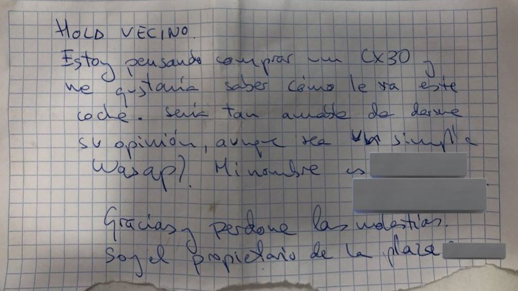 Le dejaron una nota en el parabrisas de su coche y abre todas las posibilidades
