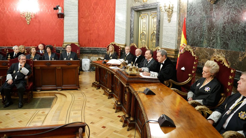 Toma posesión de las fiscales Dolores Delgado y Ana García León