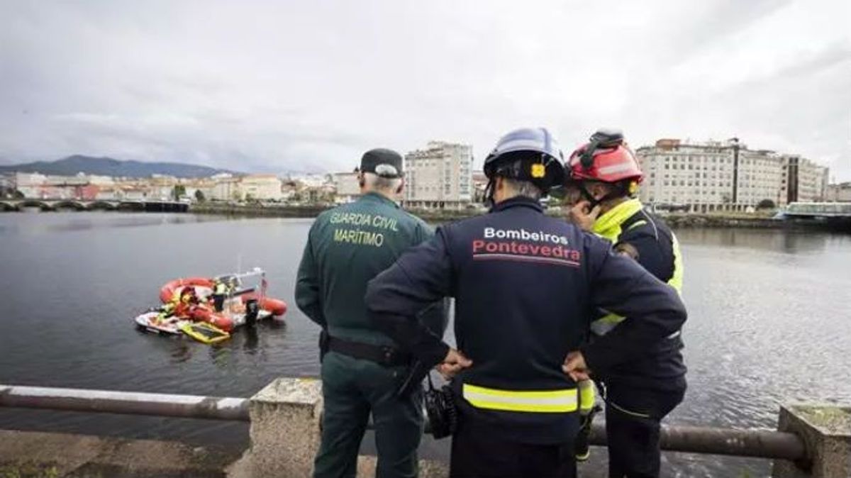 La búsqueda del piragüista desaparecido en Pontevedra acaba este sábado sin éxito