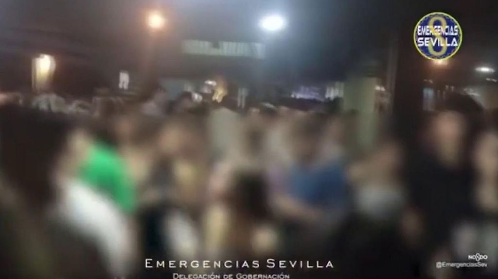 Desalojan una fiesta de Halloween por seguridad en Sevilla: 13 menores tuvieron que ser atendidos