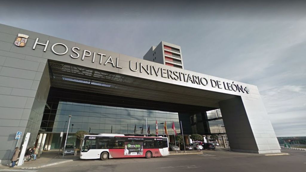 Abren un expediente por servir sopa con gusanos al personal del Hospital de León