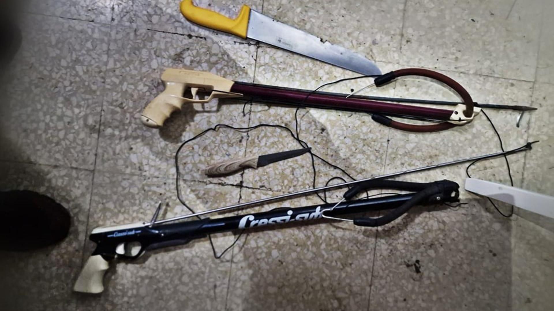 Detenido en Chipiona por lanzar una bomba incendiaria casera a la Policía al llegar a su domicilio