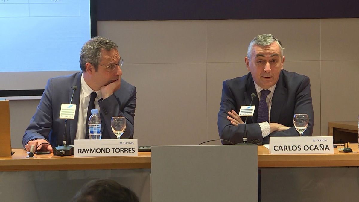 Archivo - (I-D) El director de Coyuntura y Economía InternacionalPrevisiones de Funcas, Raymond Torres y el Director Gneral de Funcas, Carlos Ocaña. Archivo - (I-D) El director de Coyuntura y Economía InternacionalPrevisiones de Funcas, Raymond Torres y el Director Gneral de Funcas, Carlos Ocaña.