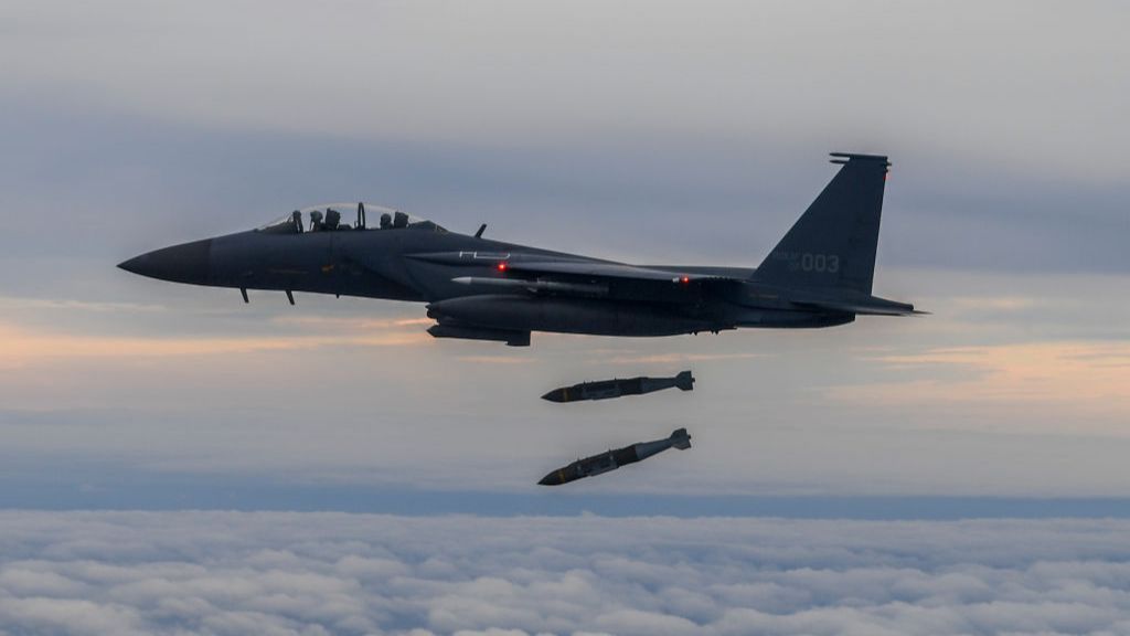 Corea del Norte vuelve a disparar la tensión bélica con Corea del Sur tras lanzar 10 misiles