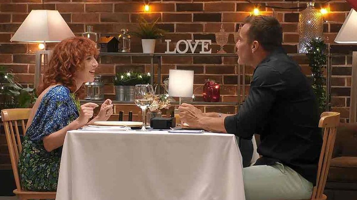 Manuel, el experto en tríos de ‘First Dates’, se queda mudo ante la propuesta de su cita