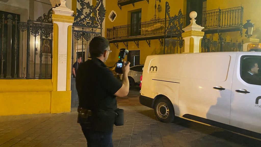 Exhumados los restos de Gonzalo Queipo de Llano de la Macarena