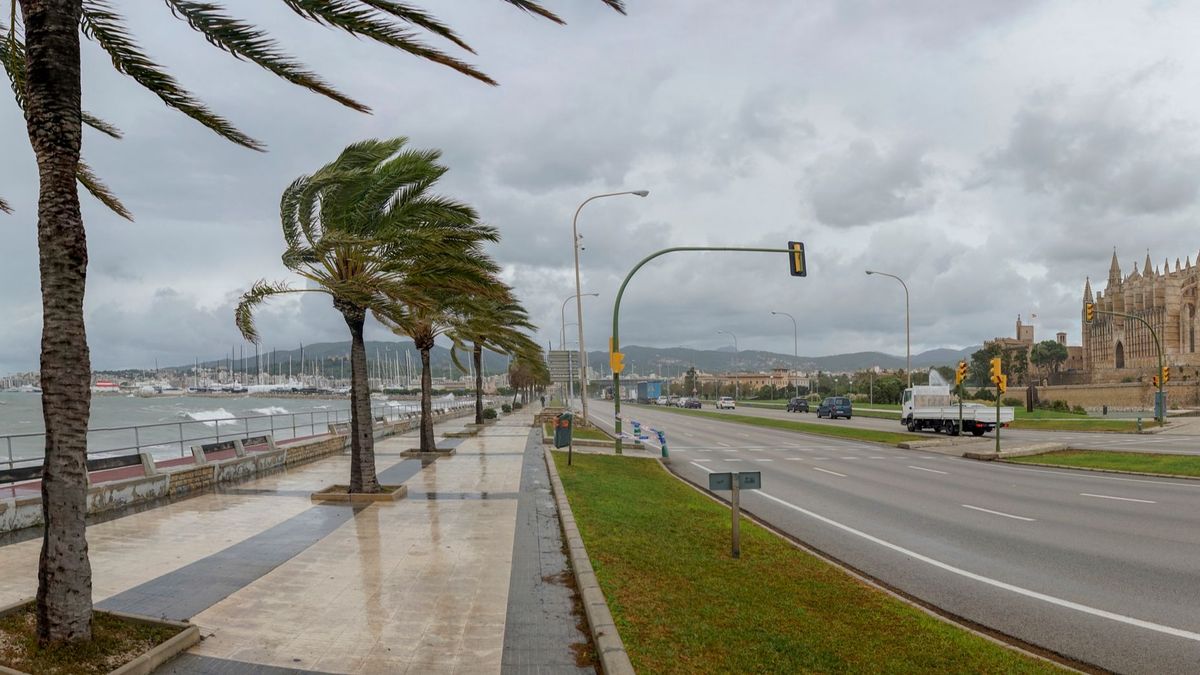 Una borrasca va a causar fuerte viento y temporal marítimo en el Mediterráneo