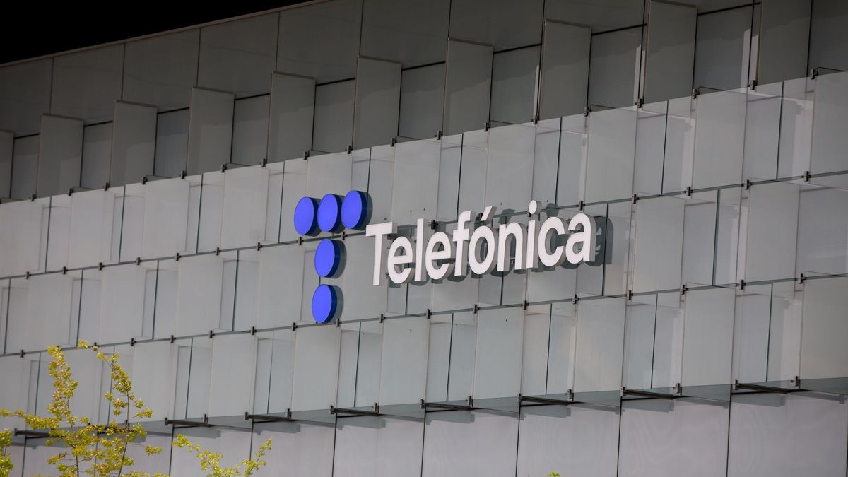 Edificio de Telefónica en Madrid Edificio de Telefónica en Madrid